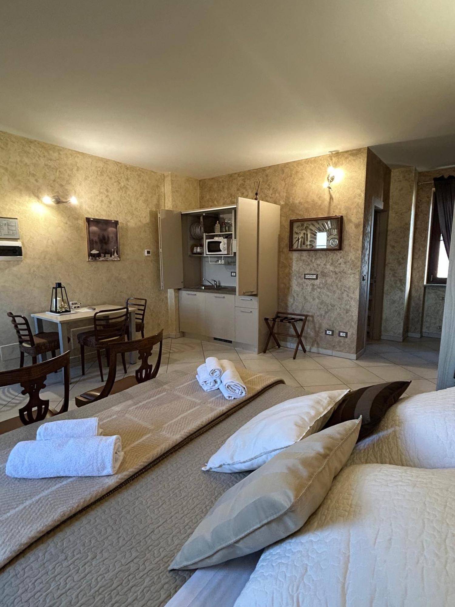 Rocche Di Montexelo - Green Key Apartments & Spa Monticello d'Alba ภายนอก รูปภาพ