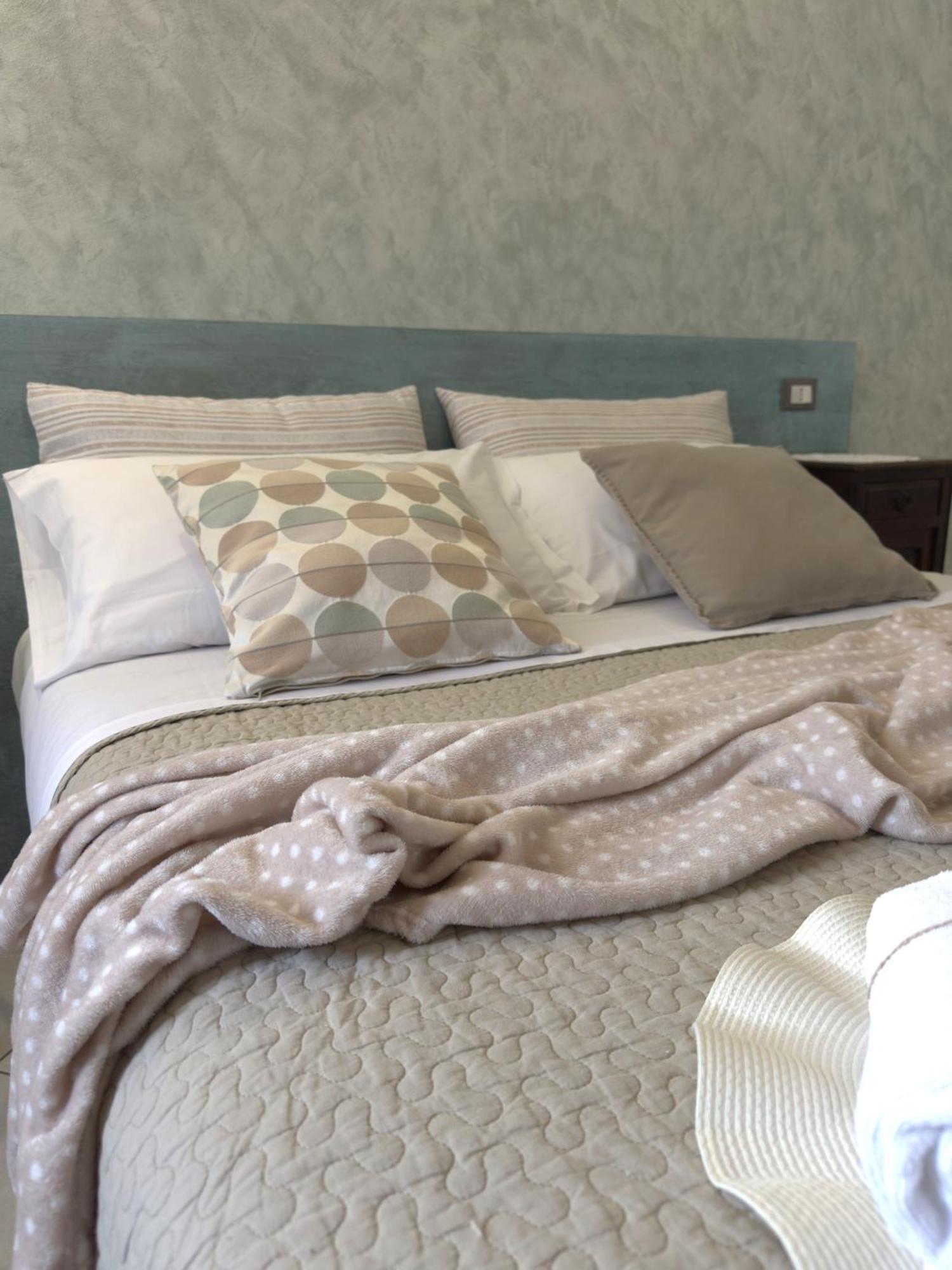 Rocche Di Montexelo - Green Key Apartments & Spa Monticello d'Alba ภายนอก รูปภาพ